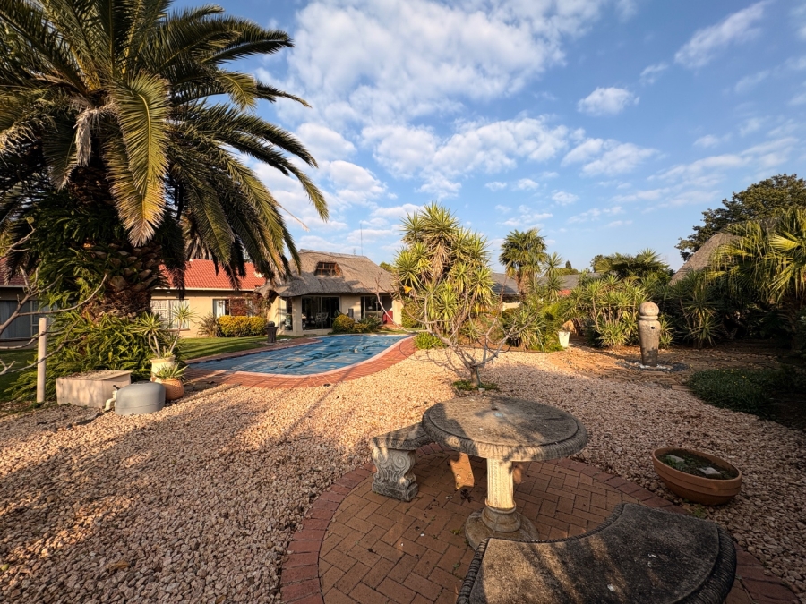 3 Bedroom Property for Sale in La Hoff North West